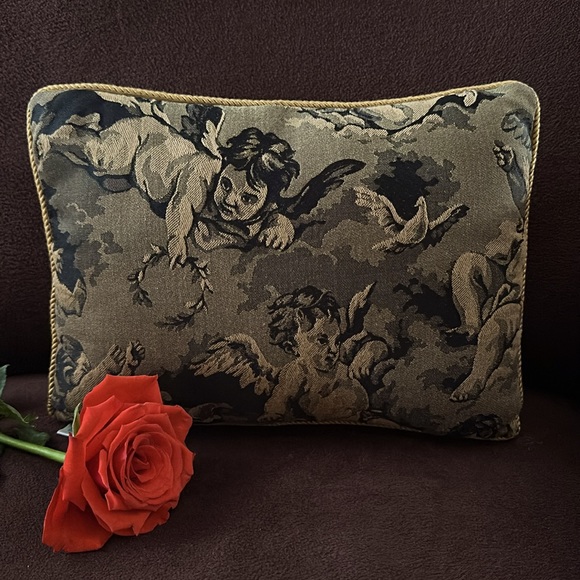 Magical boudoir throw pillow! - Picture 3 of 7